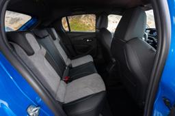peugeot-e-208-rear-seats-21