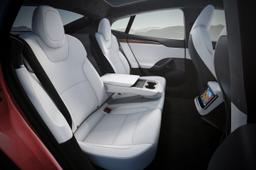 tesla-model-s-long-range-2021-rear-seats