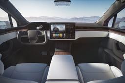 tesla-model-x-long-range-interior-2021