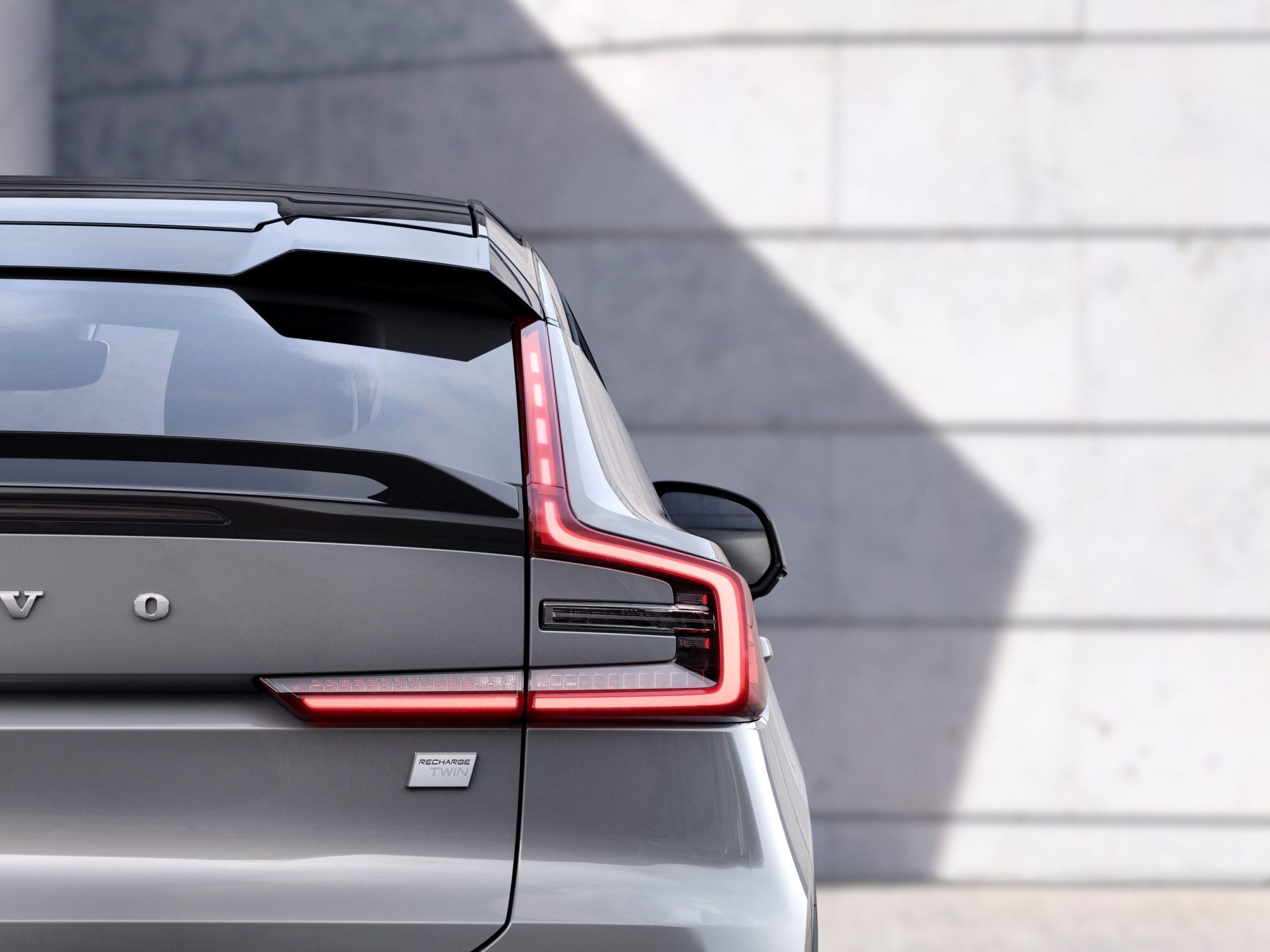 volvo-c40-recharge-taillight