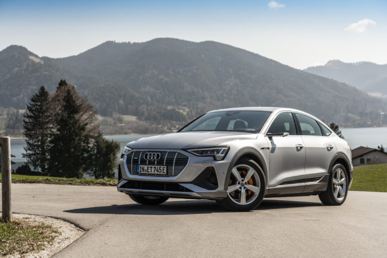 🔋Audi e-tron Sportback 55 quattro Özellikler, Fiyat ve Karşılaştırmalar - Dolubatarya