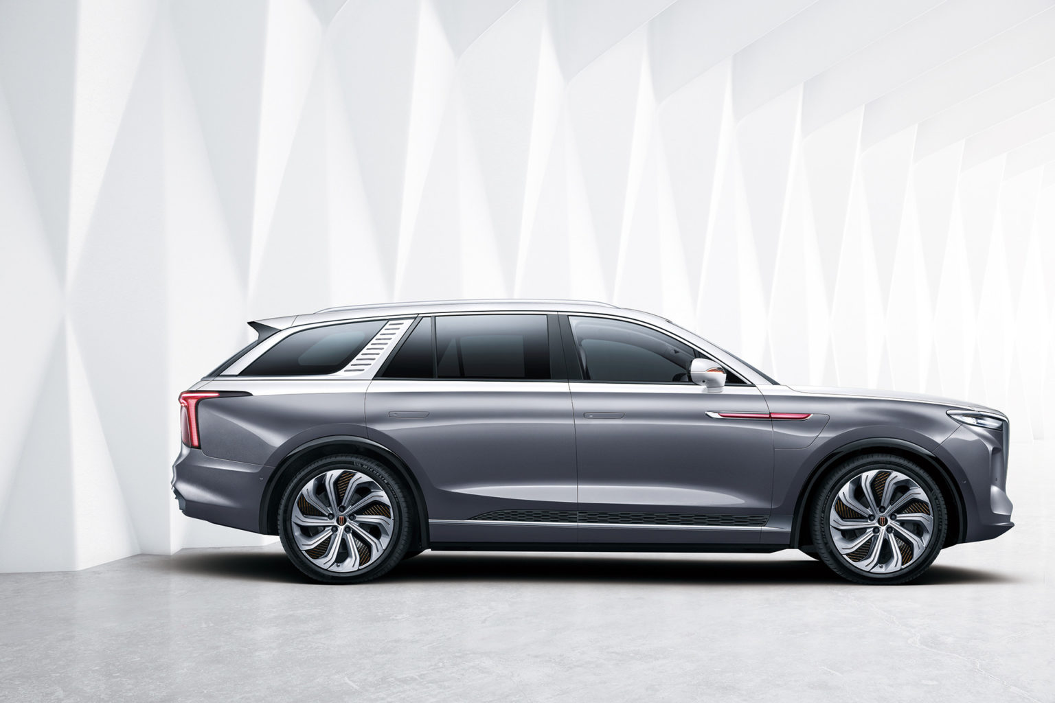 Hongqi E-HS9 Exclusive