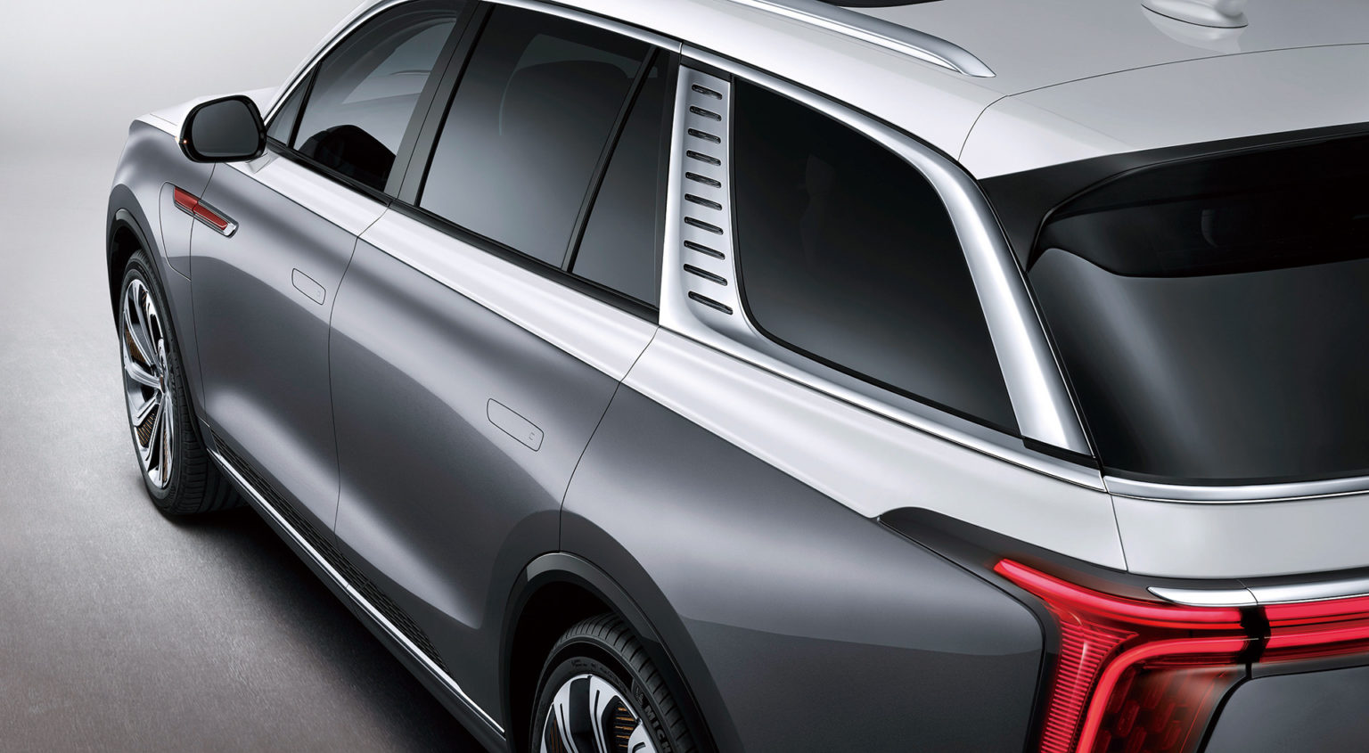 Hongqi E-HS9 Exclusive