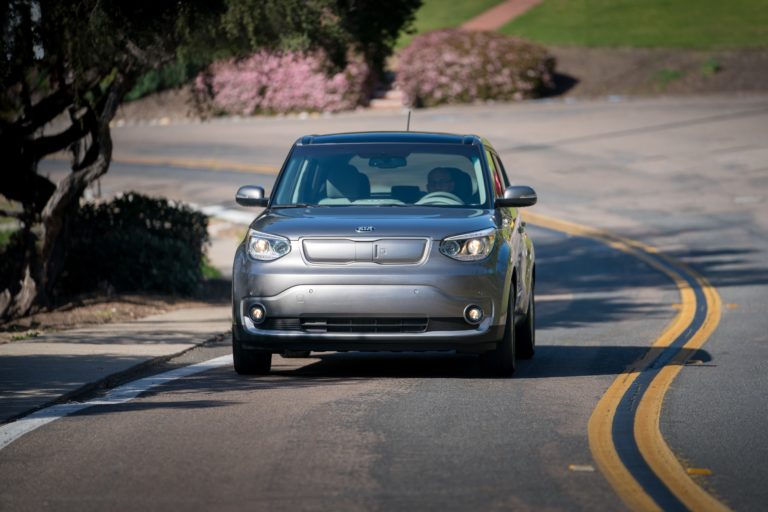 🔋Kia Soul EV 64 kWh Features, Price, and Comparisons - Licarco