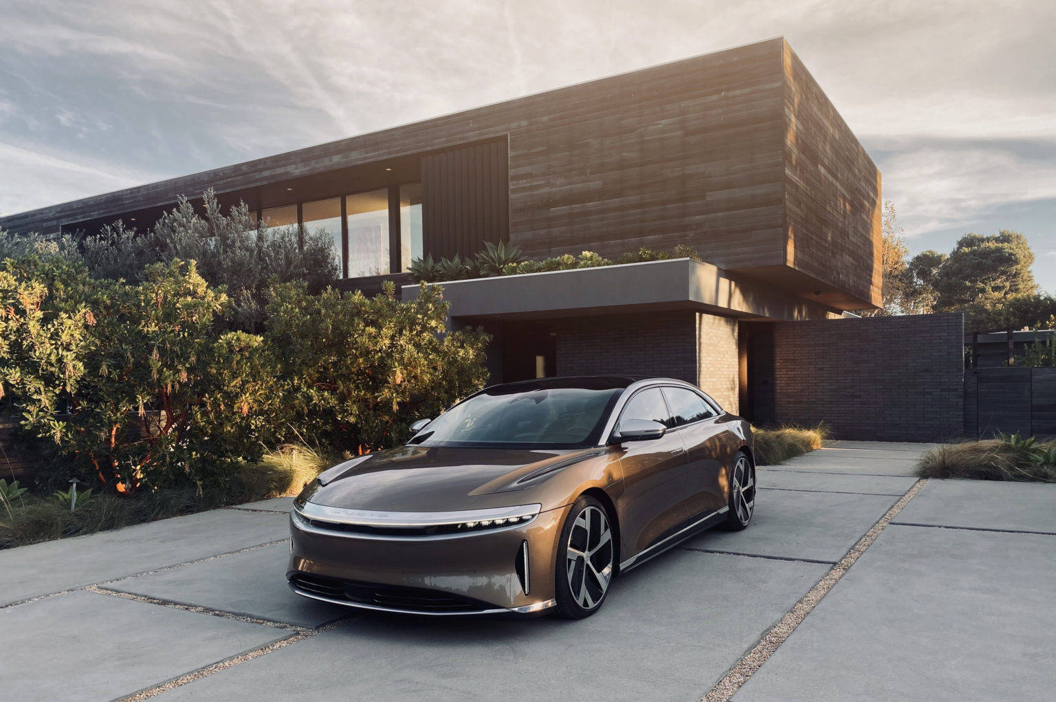 Lucid Air Touring