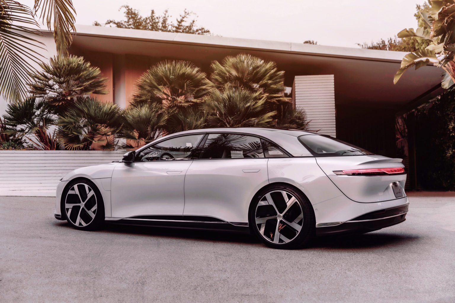 Lucid Air Touring