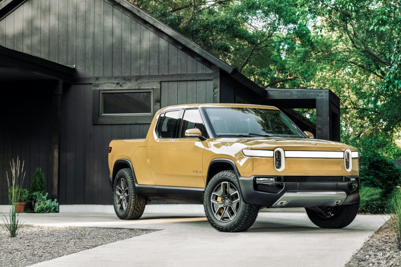 2022 Rivian R1T Adventure