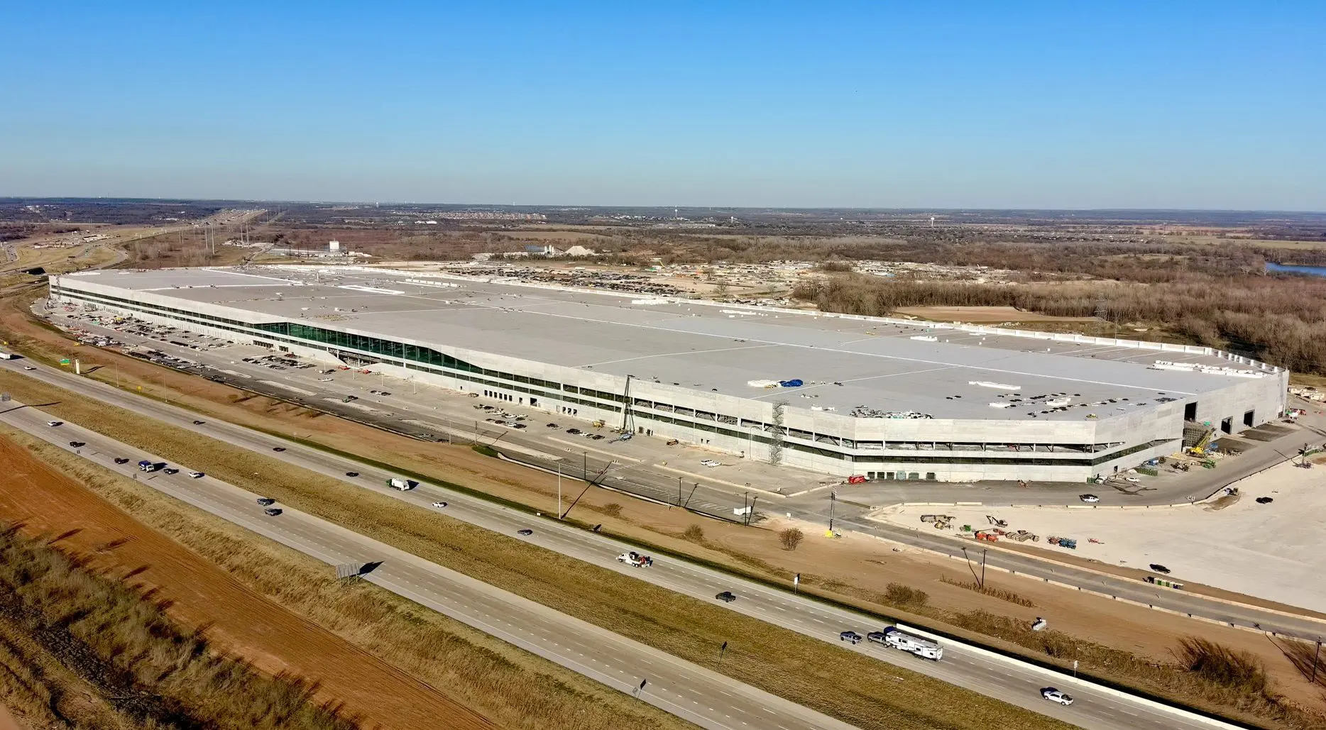 Tesla, Giga Texas’ta Üretilen Model Y’lerin Teslimatı için Son Onayı Bekliyor