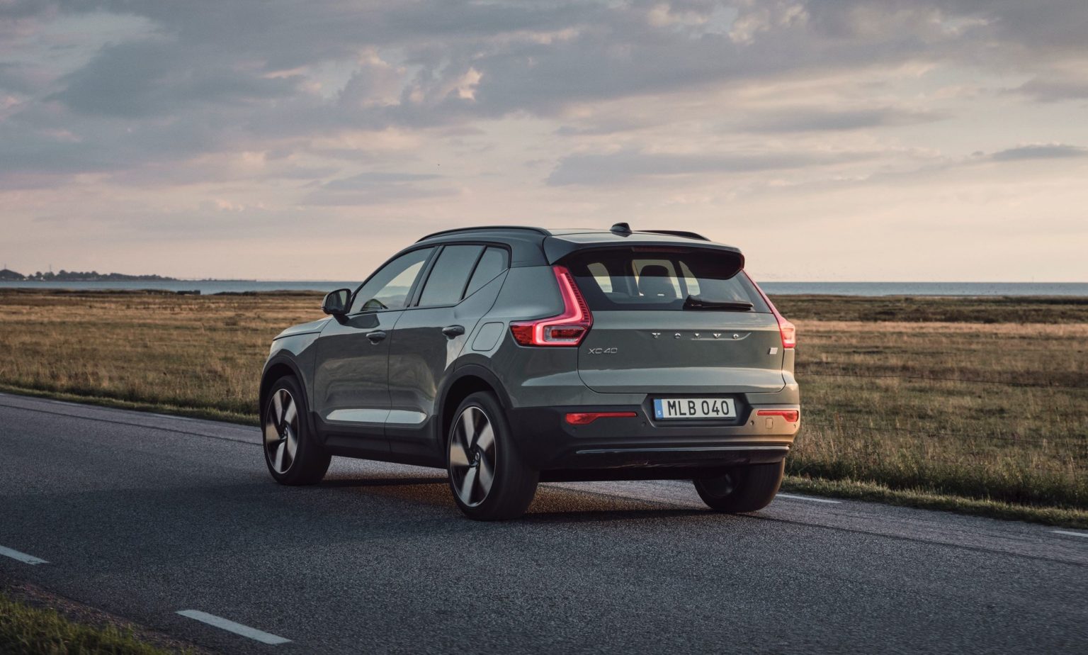 2022 Volvo XC40 Recharge P6