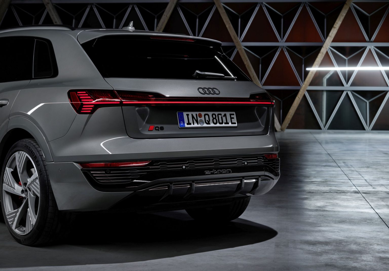 Audi Q8 e-tron 50 quattro