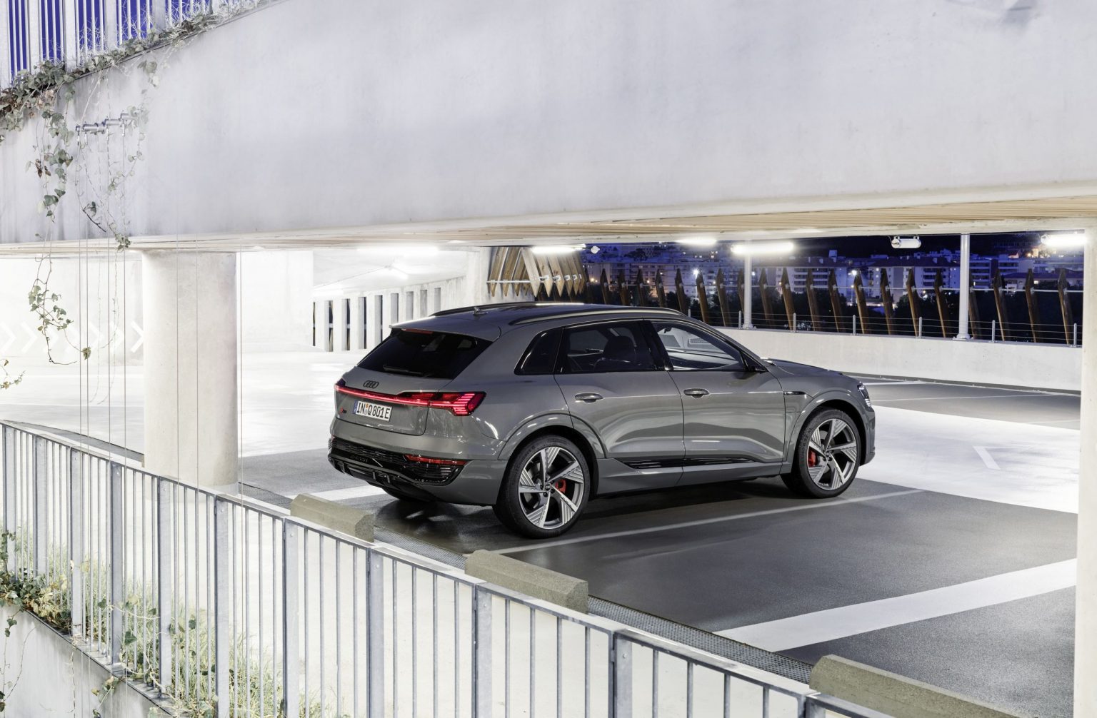 Audi Q8 e-tron 50 quattro