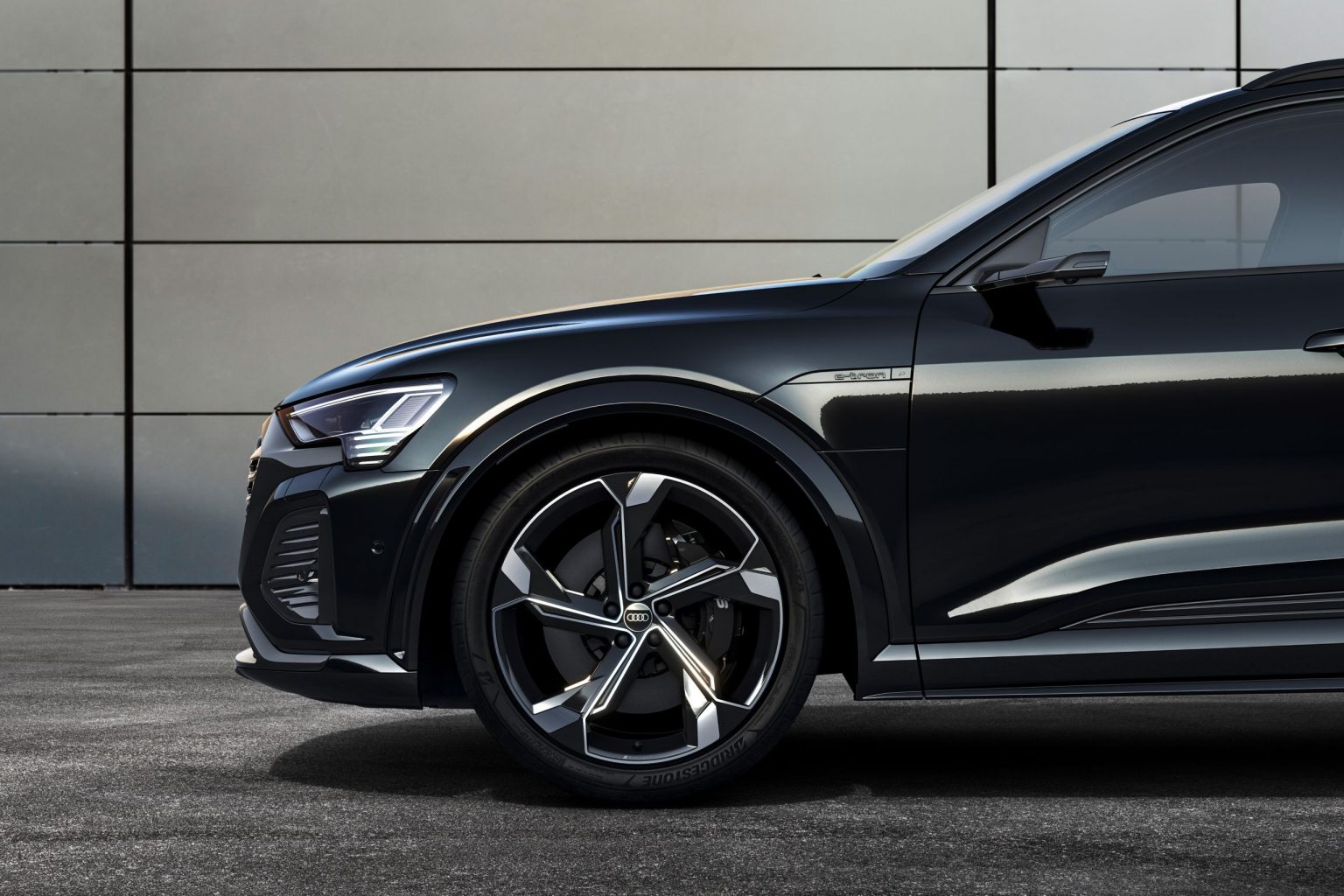 Audi SQ8 e-tron