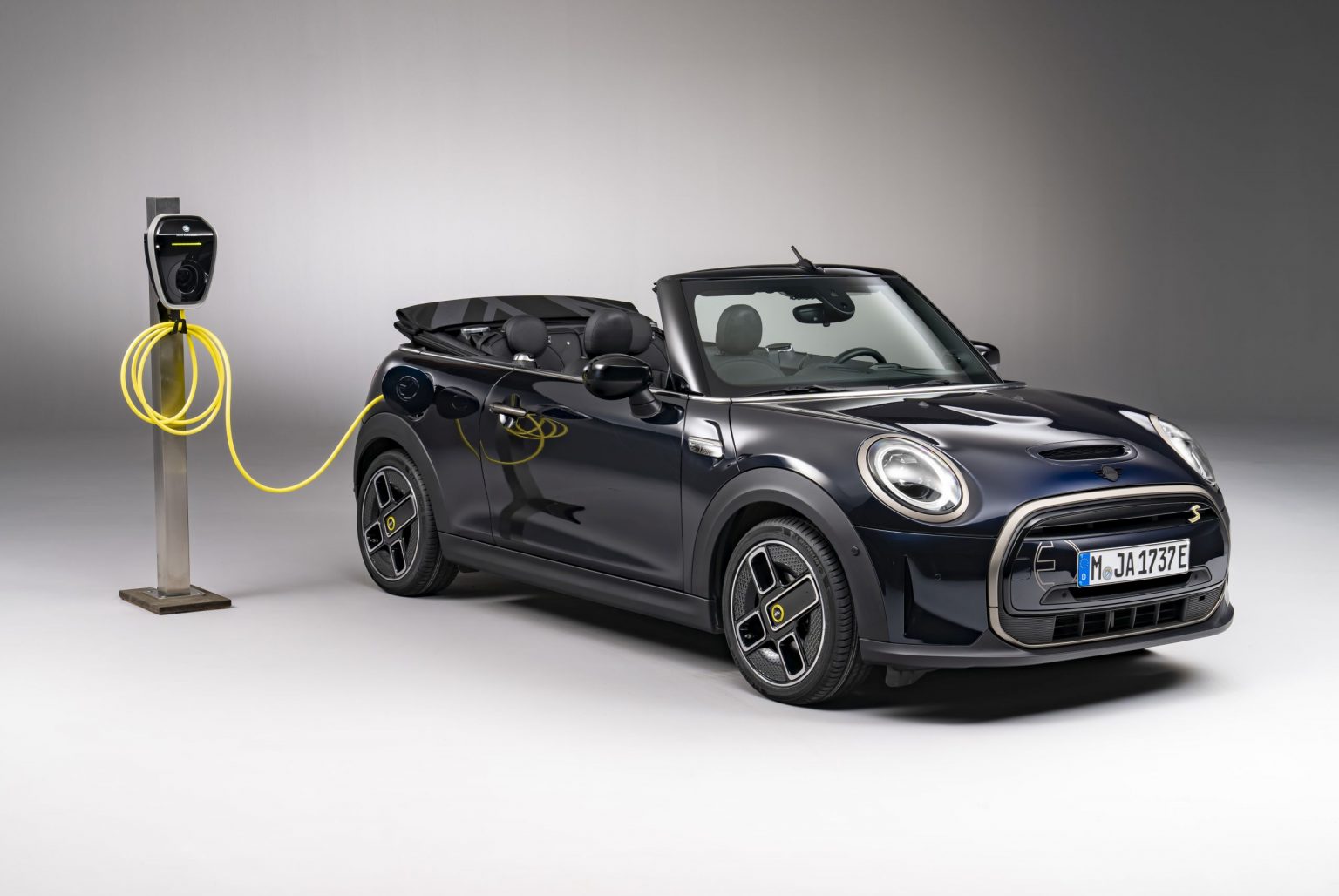 2023 Mini Cooper SE Convertible