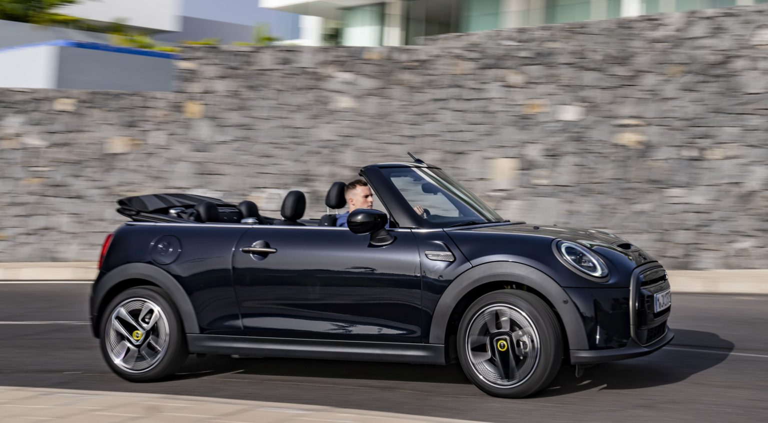 2023 Mini Cooper SE Convertible