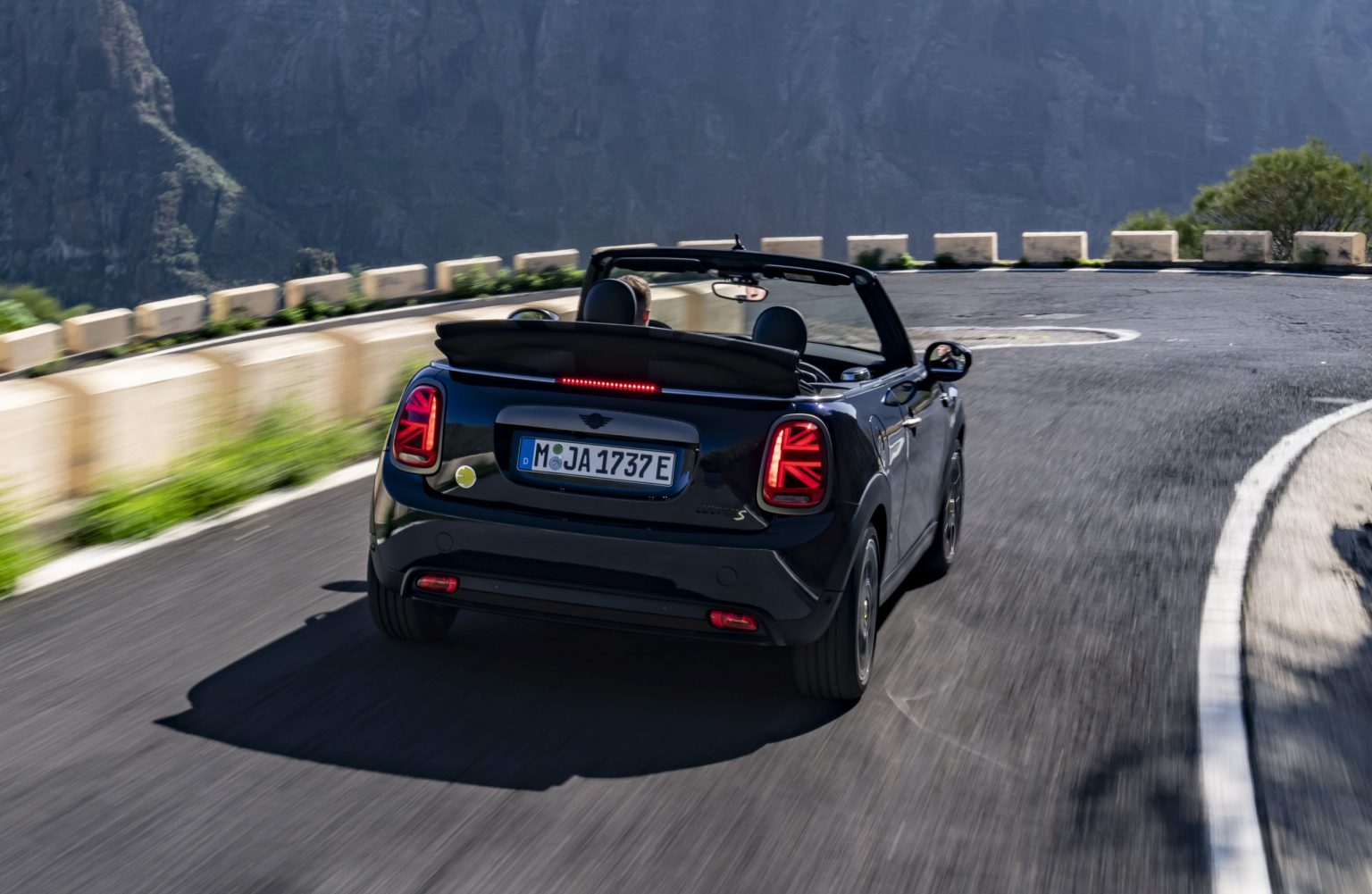 2023 Mini Cooper SE Convertible