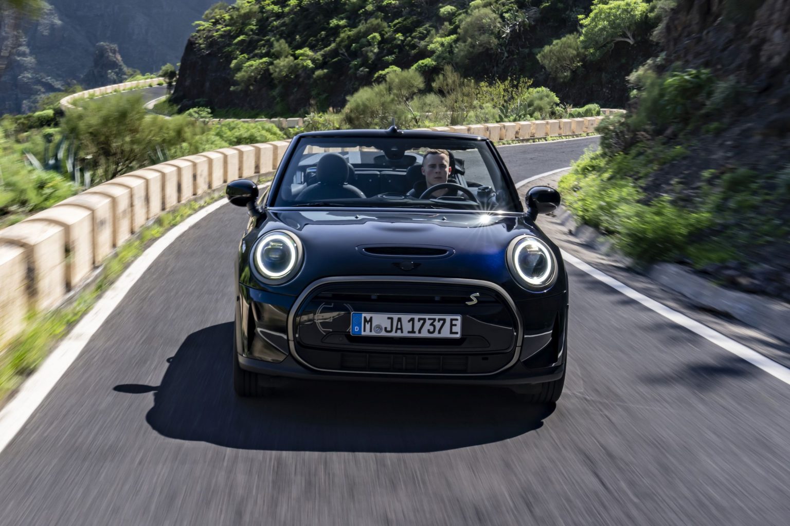 2023 Mini Cooper SE Convertible