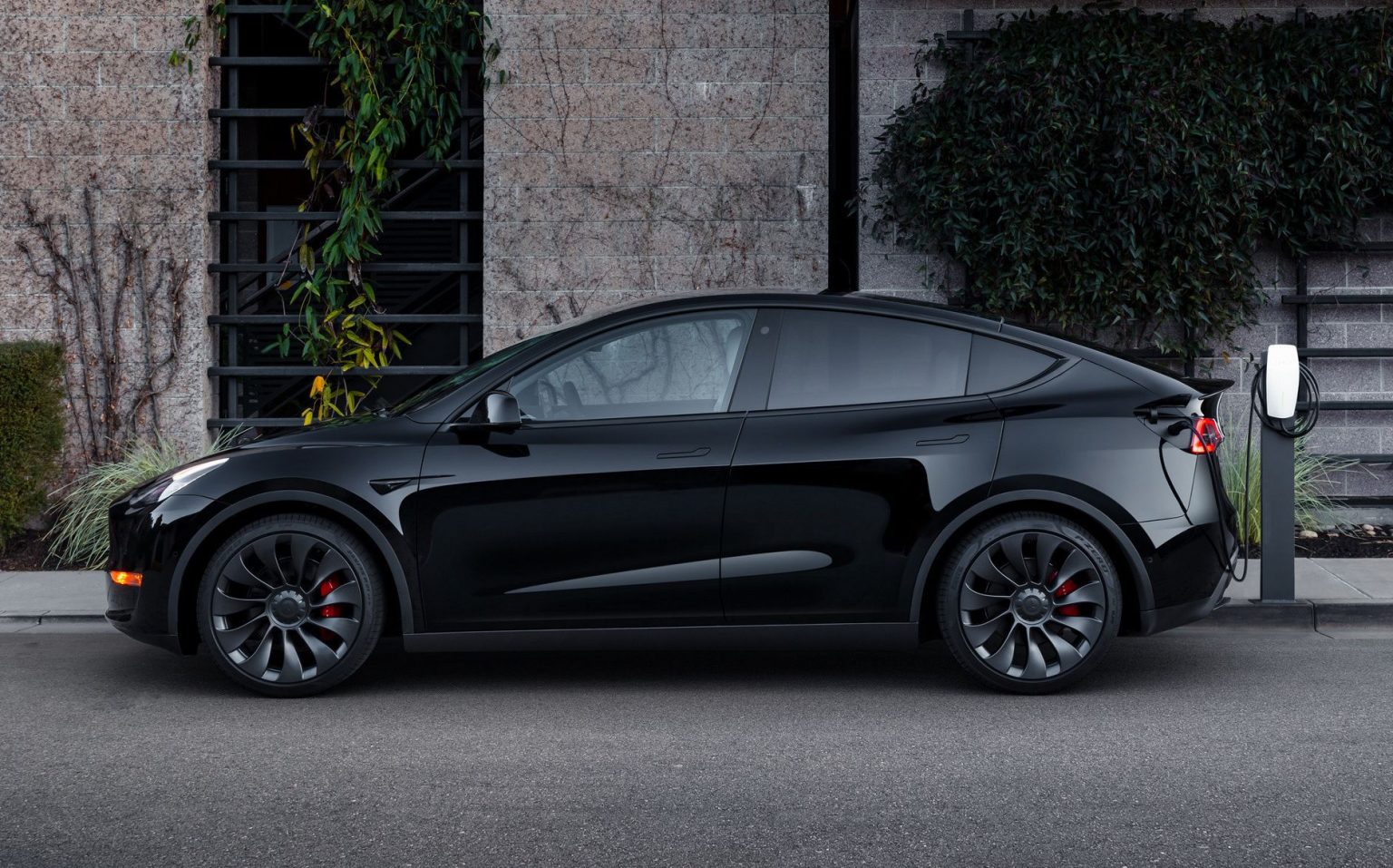 2023 Tesla Model Y Long Range AWD