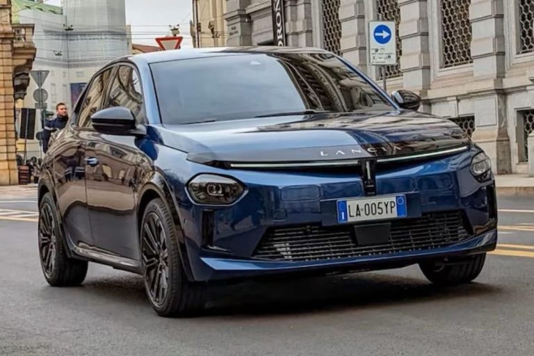 Lancia will be back with an electric sedan!