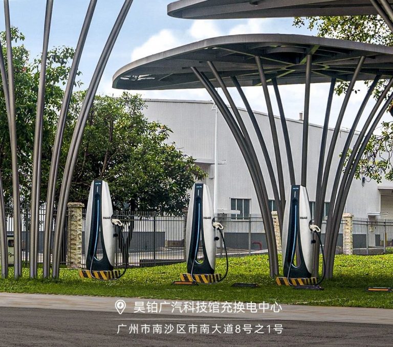 The World’s Fastest Electric Vehicle Charging Station Unveiled in China!