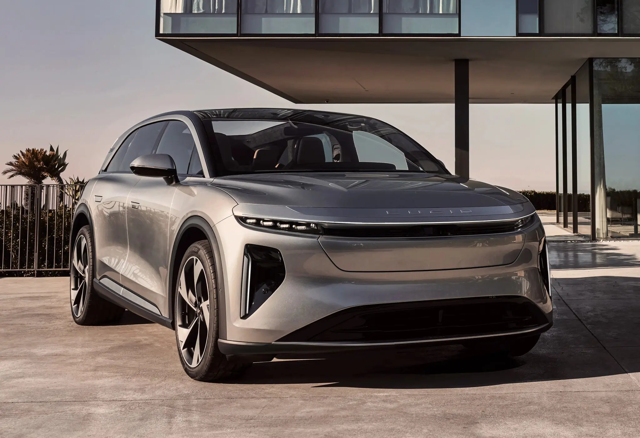 Lucid’s next SUV will compete with Model Y!