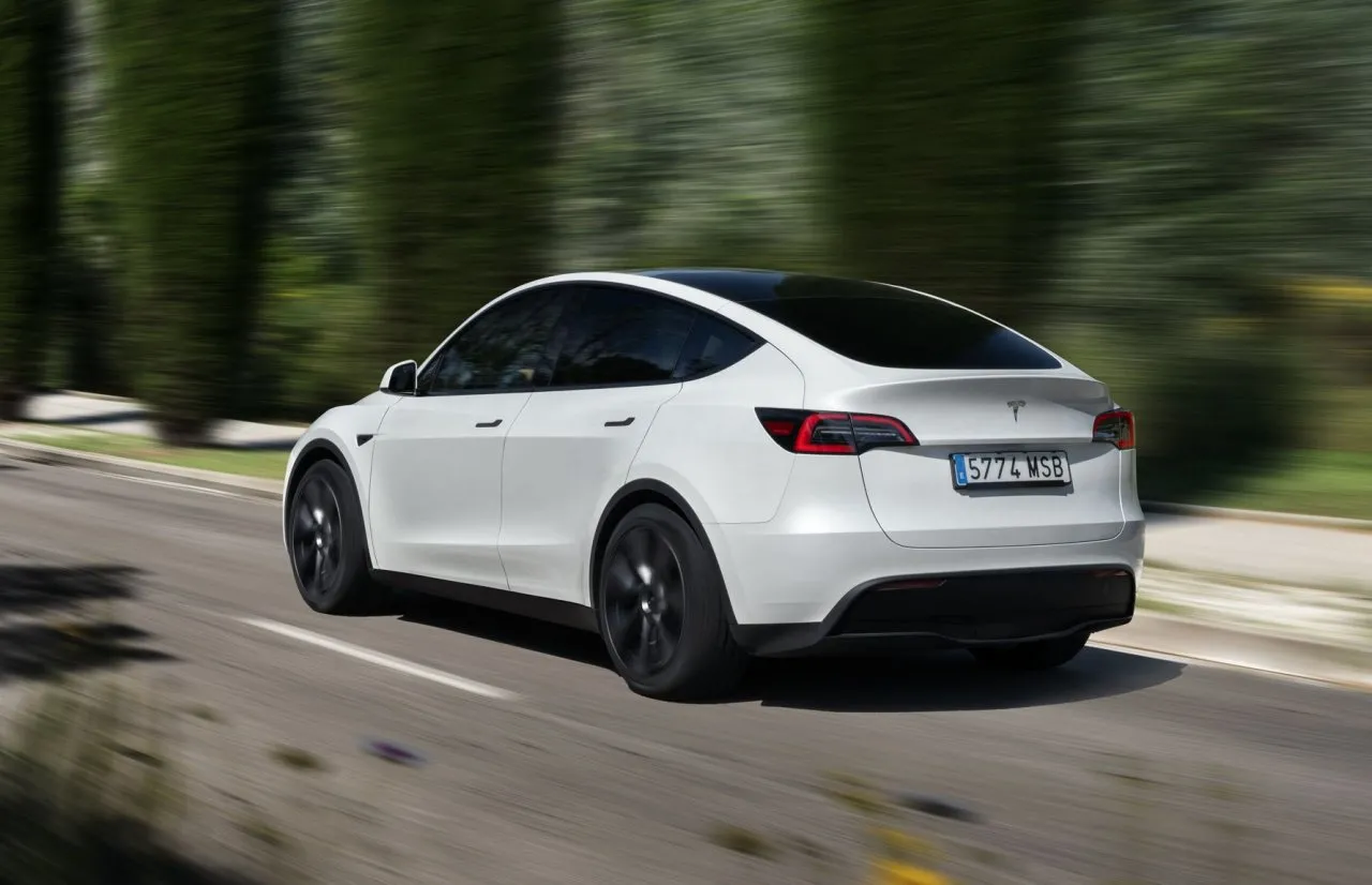 2024 Tesla Model Y Standard Range RWD