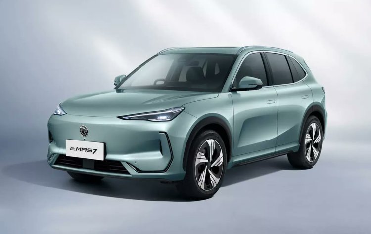 Proton'un ilk elektrikli otomobili resmen satışta! Türkiye'de de satılabilecek!