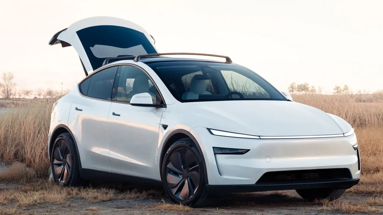 Tesla Model Y Juniper Standard Range