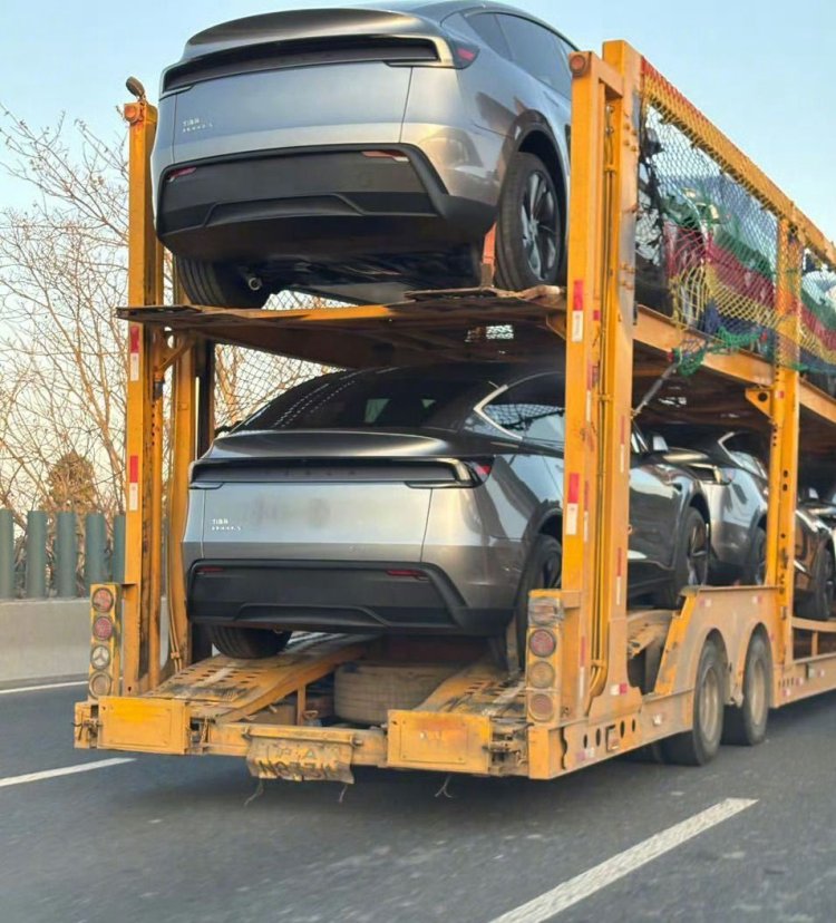 Yeni Tesla Model Y'ler showroom yolunda!