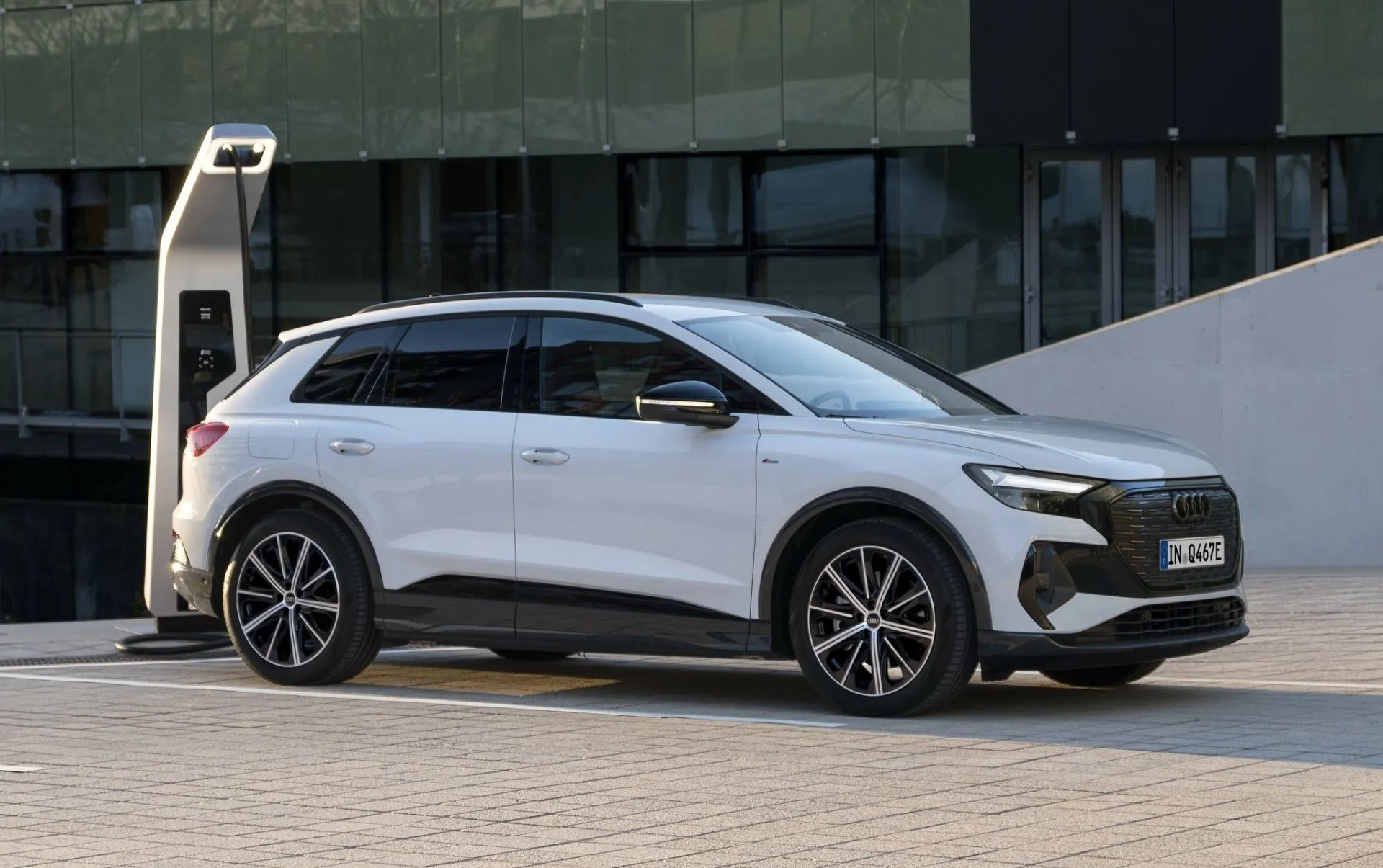 Audi Q4 e-tron Türkiye'de 1 milyon lira ucuzlayabilir!