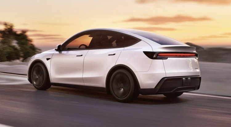 Tesla, Almanya'da seri üretimi başlayan yeni Model Y'nin üretim hattından görüntüler paylaştı.