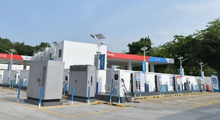  BYD's first 1,000 kW charging station, enabling a 5-minute charge, has officially opened!