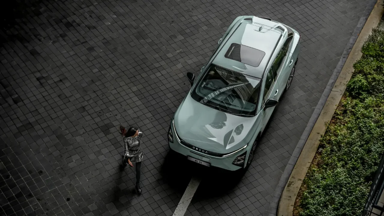 Omoda E5
