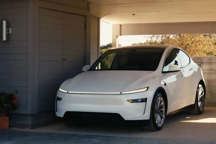 Avrupa'da en çok satılan elektrikli araç Tesla Model Y oldu!