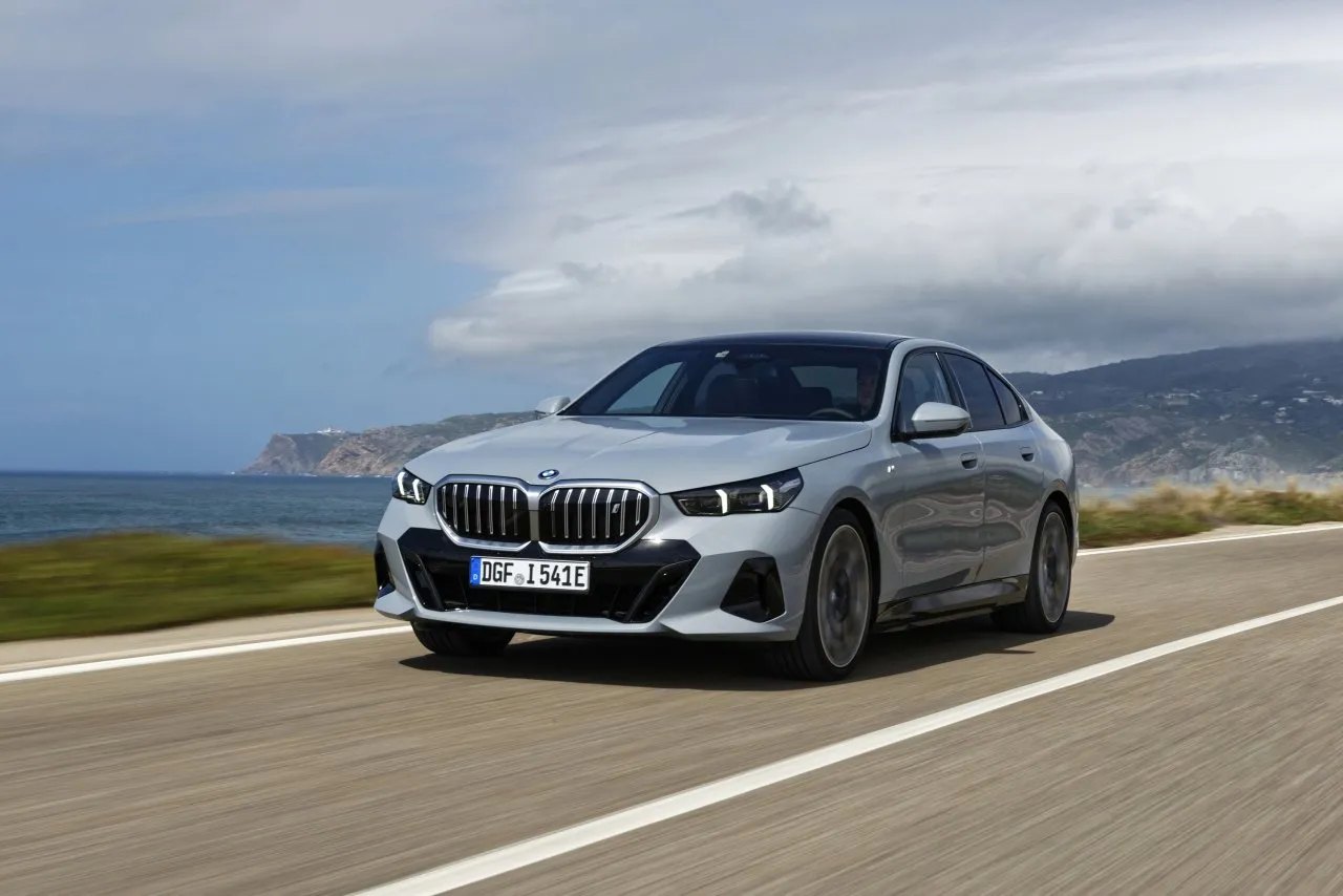 BMW i5 xDrive40 