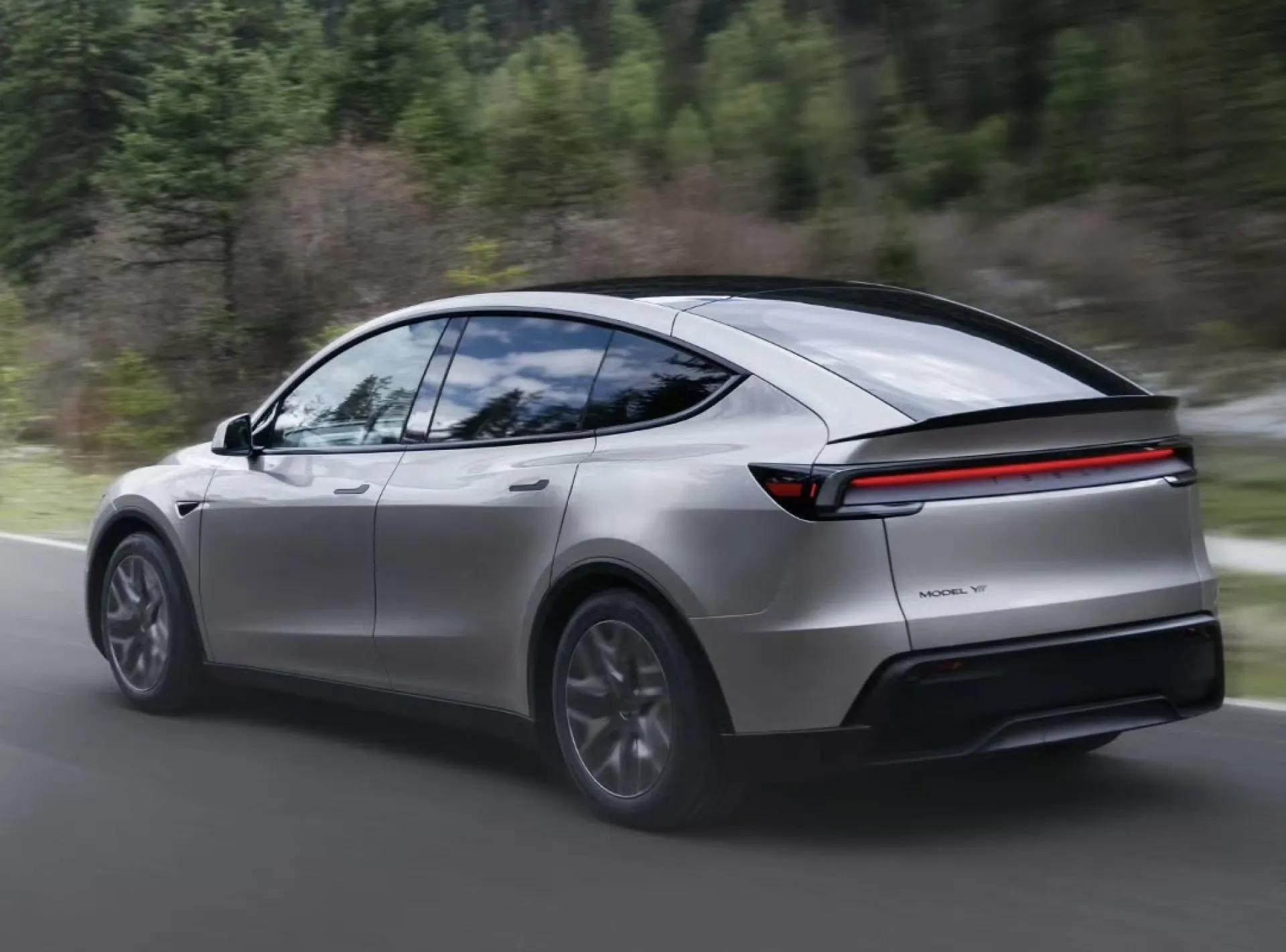 Tesla Model Y L resmen tanıtıldı!