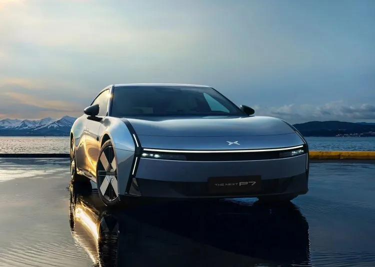 Xpeng P7 with an 820 km range unveiled!