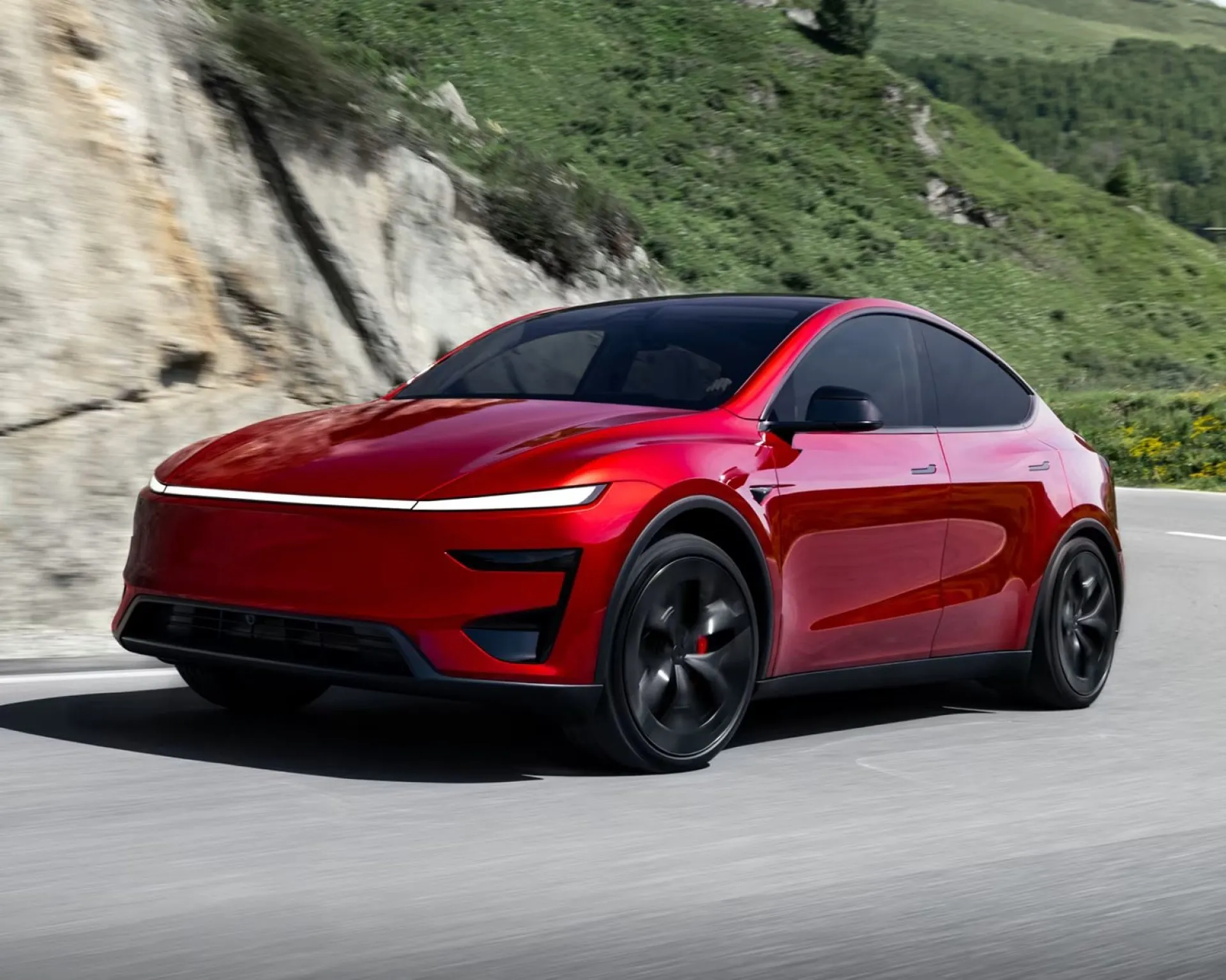 Yeni Tesla Model Y Performance resmen tanıtıldı!