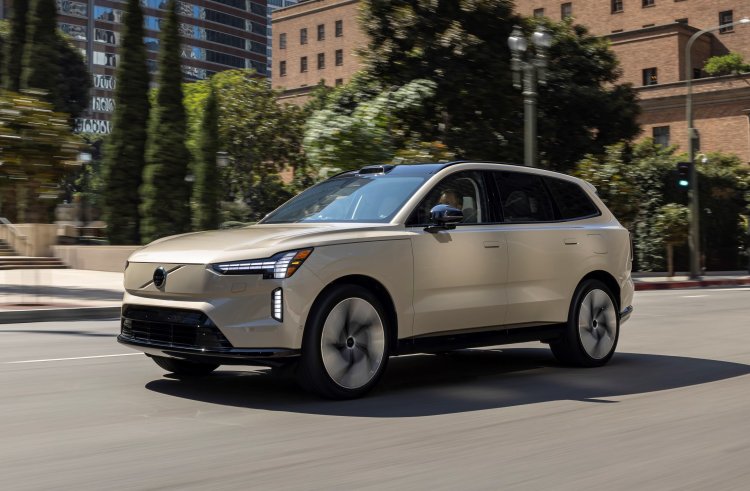 Yenilenen Volvo EX90, 10 dakika şarjla 250 km menzile ulaşacak!