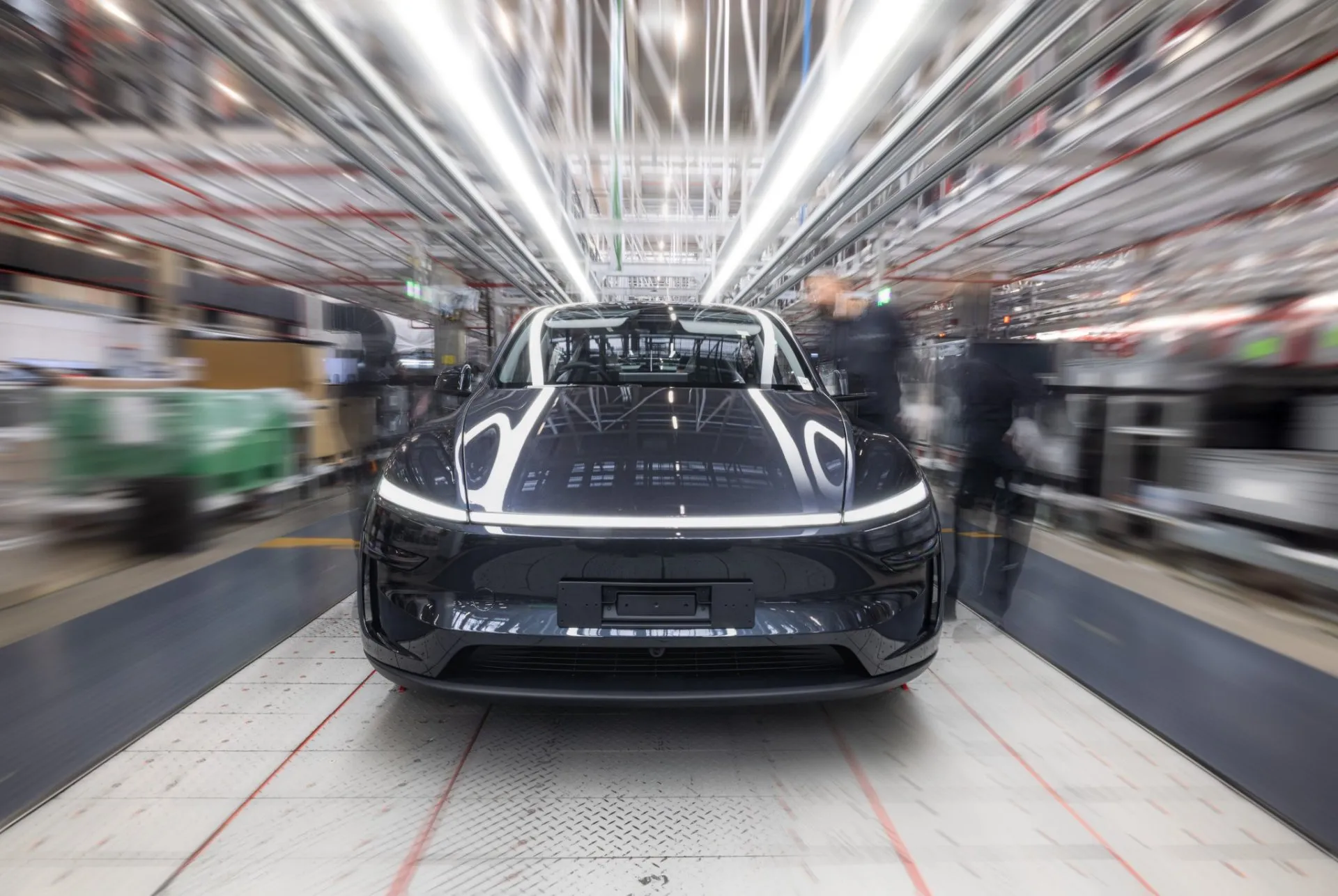 Tesla 'gerçekten ucuz' otomobil projesine yeniden başlıyor?