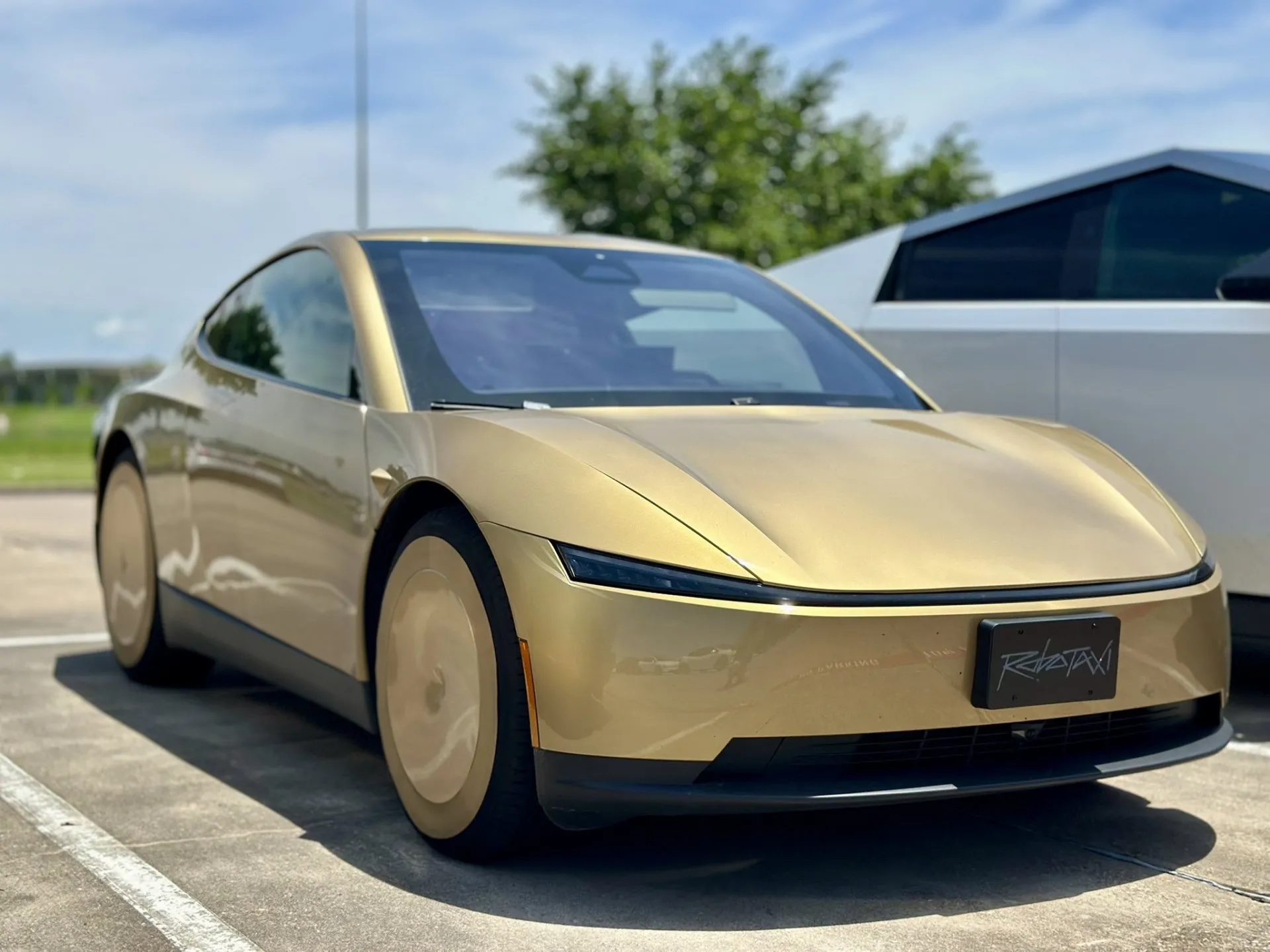 Tesla'dan menzil rekoru!