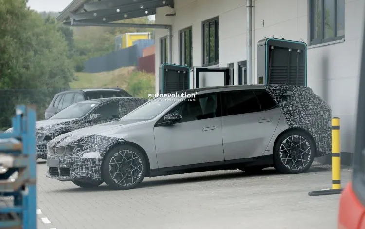 Yeni BMW i3 Görüntülendi!